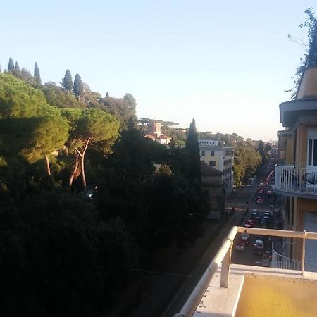 Le Suites Di Tevere Home Rome Bagian luar foto