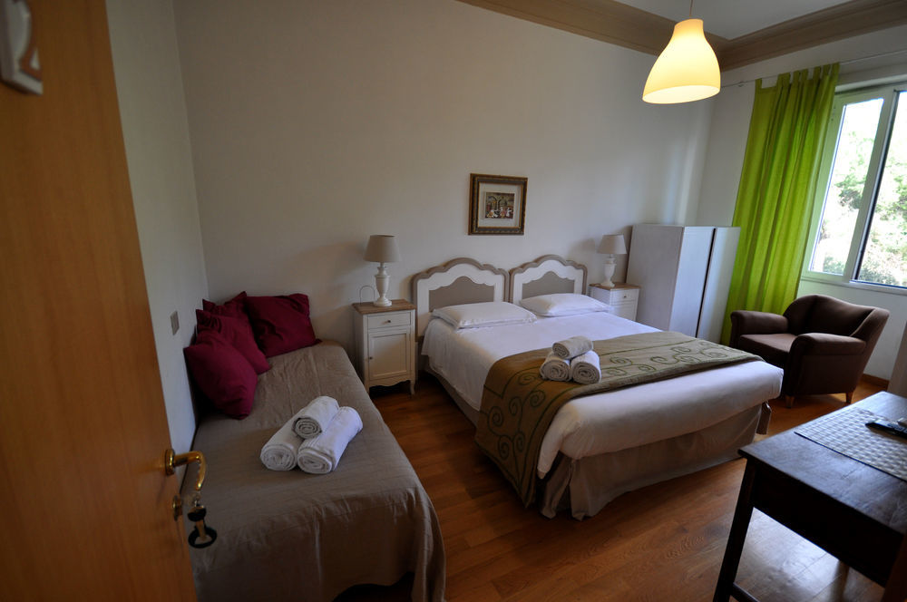 Le Suites Di Tevere Home Rome Bagian luar foto