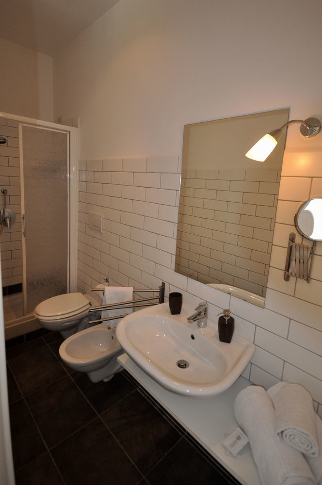 Le Suites Di Tevere Home Rome Bagian luar foto